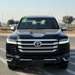 تویوتا لندکروزر Toyota Land Cruiser VXR 2023