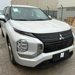 خرید و واردات خودروی میتسوبیشی اوتلندر Mitsubishi Outlander Premium (2022) پلاک منطقه آزاد